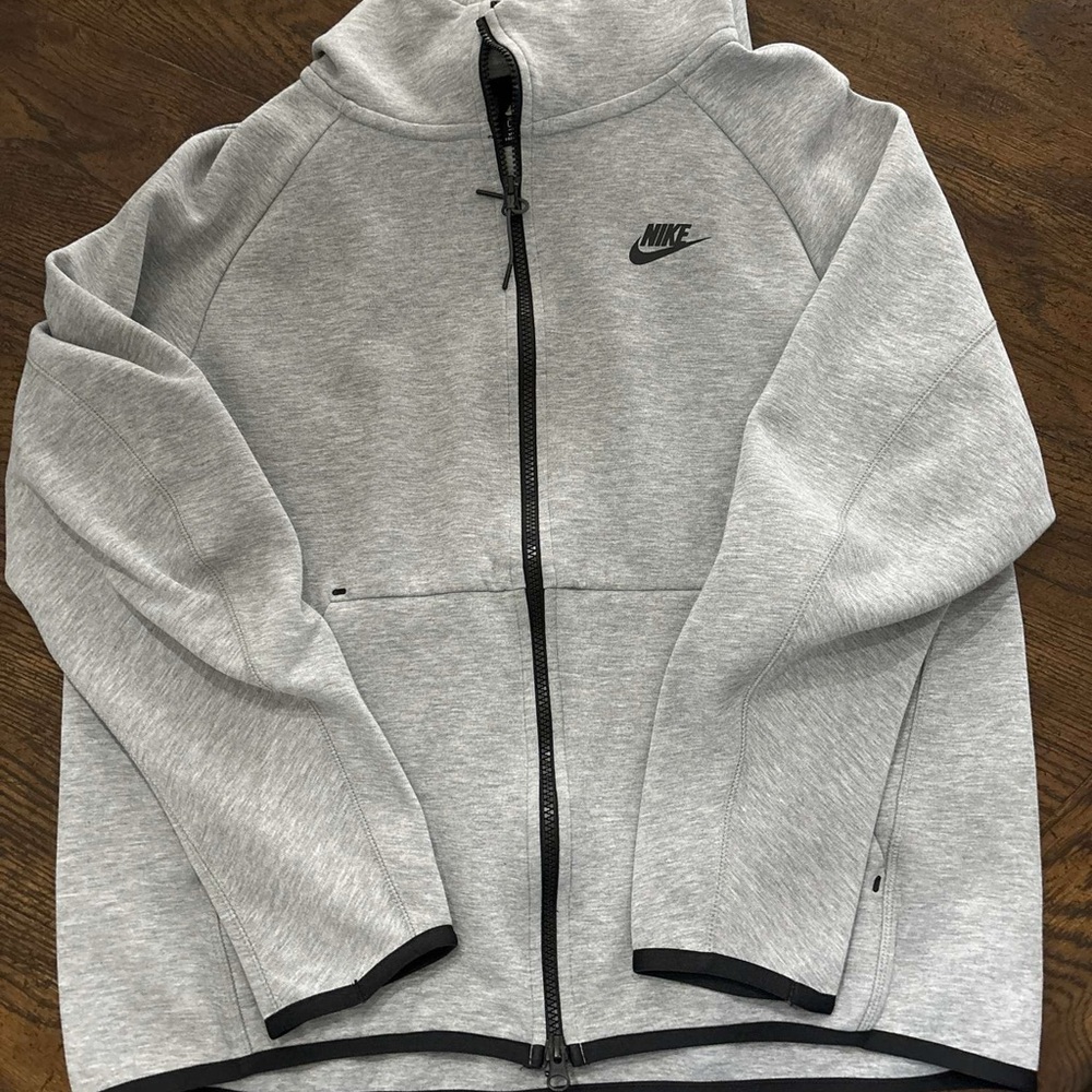 Men’s Nike sneakers Tech Fleece